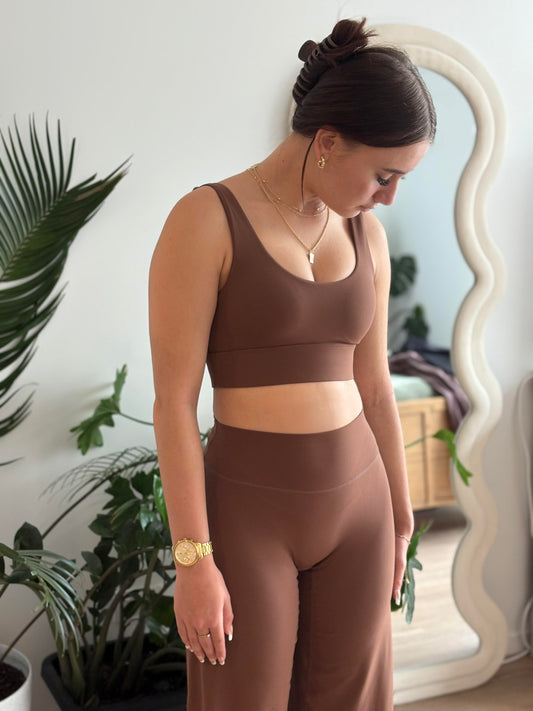 Contour Crop- Chestnut