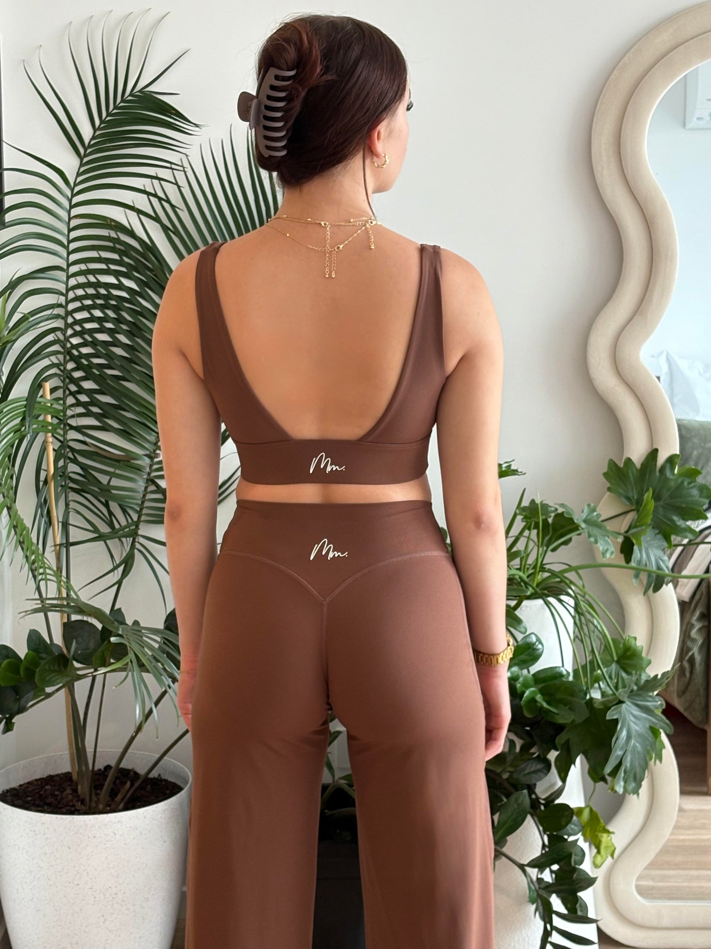 Contour Crop- Chestnut