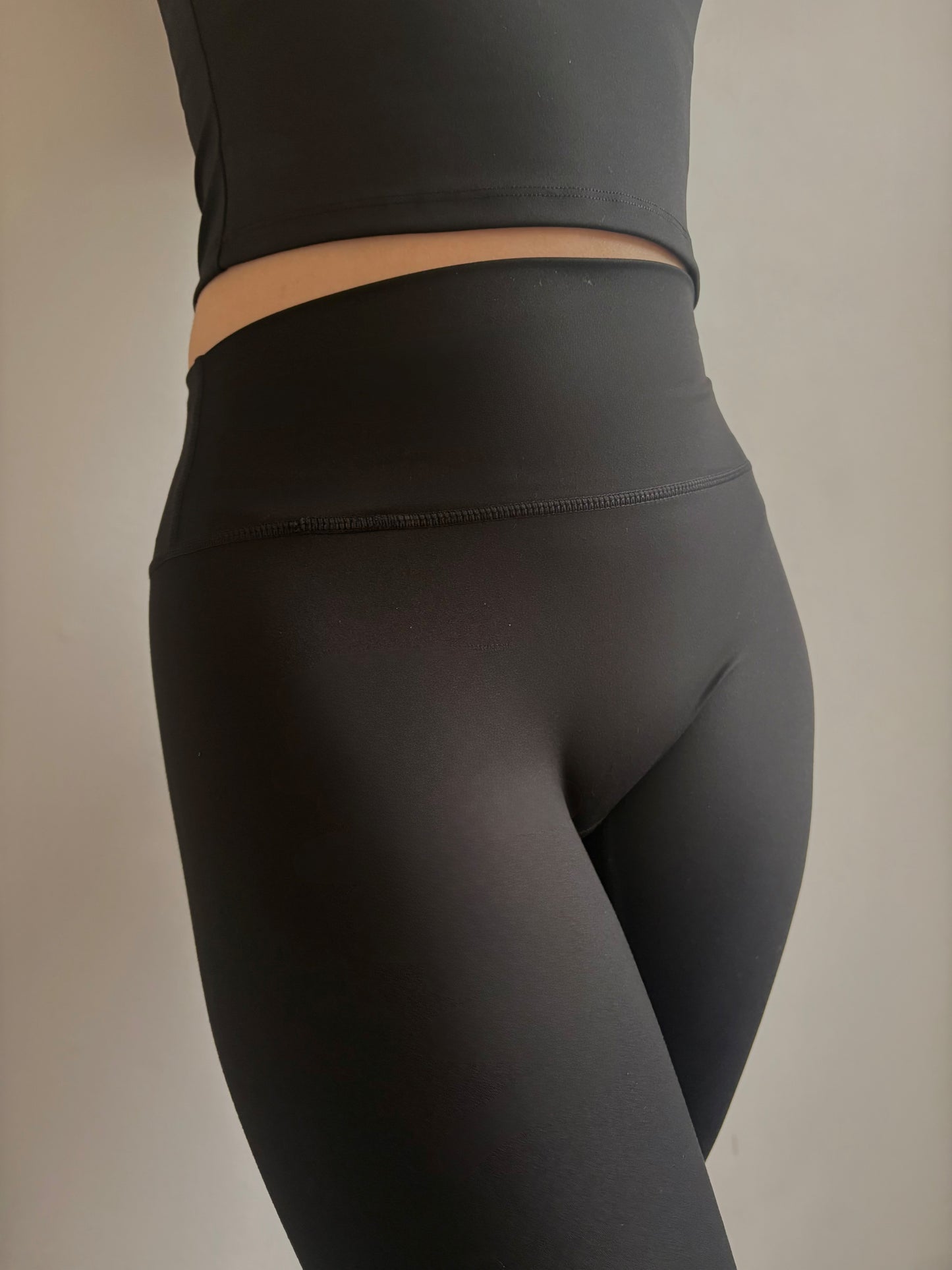 The Luna Legging